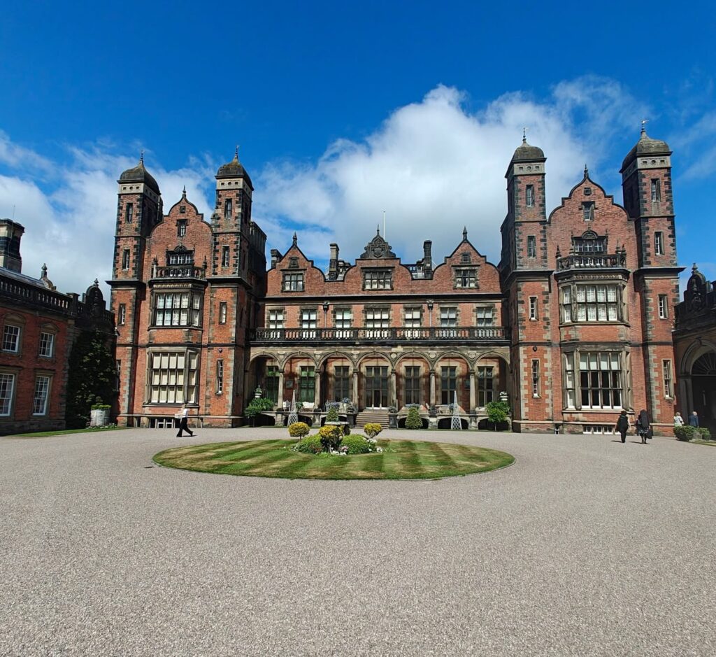 Capesthorne Hall